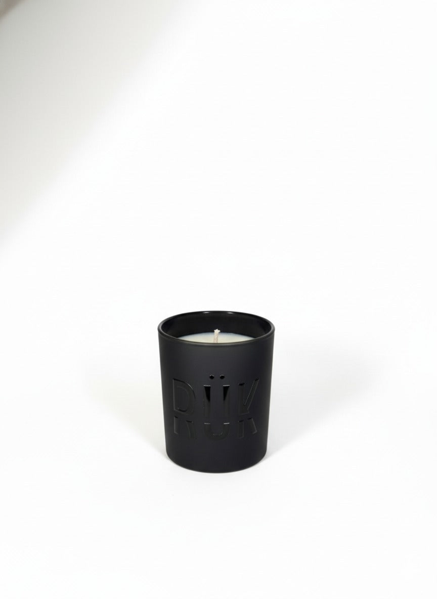 VELA DE SOYA AROMATICA 100 gr - FULL BLACK