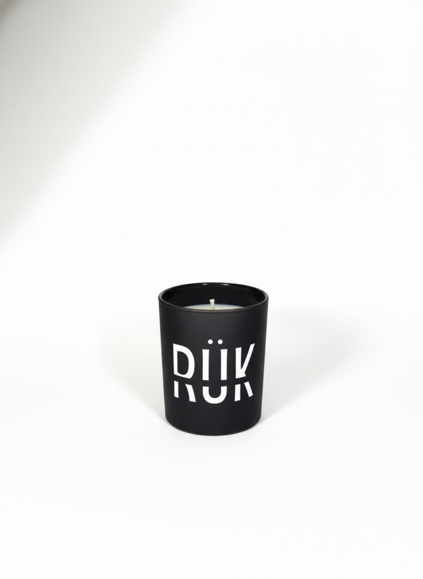 VELA DE SOYA AROMATICA 100 gr - BLACK & WHITE